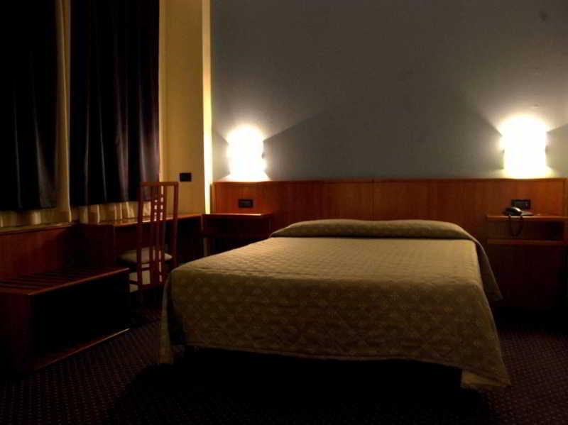 B&B Hotel Torino President Экстерьер фото
