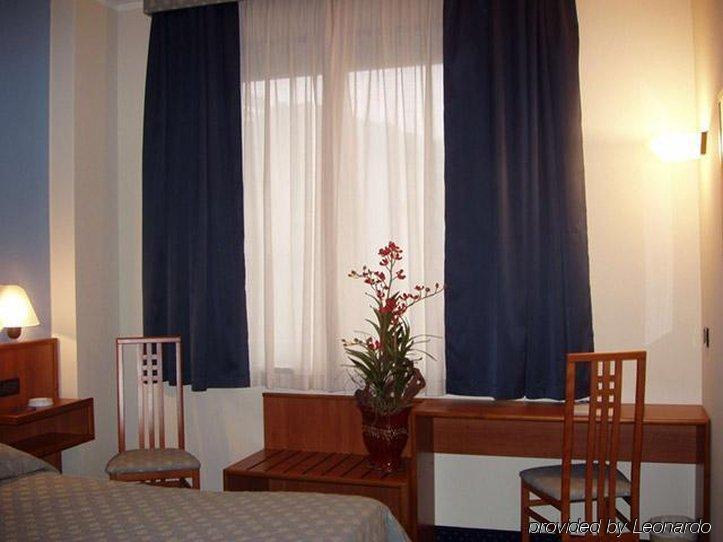 B&B Hotel Torino President Экстерьер фото
