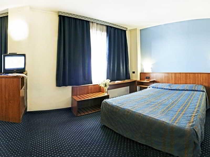 B&B Hotel Torino President Экстерьер фото