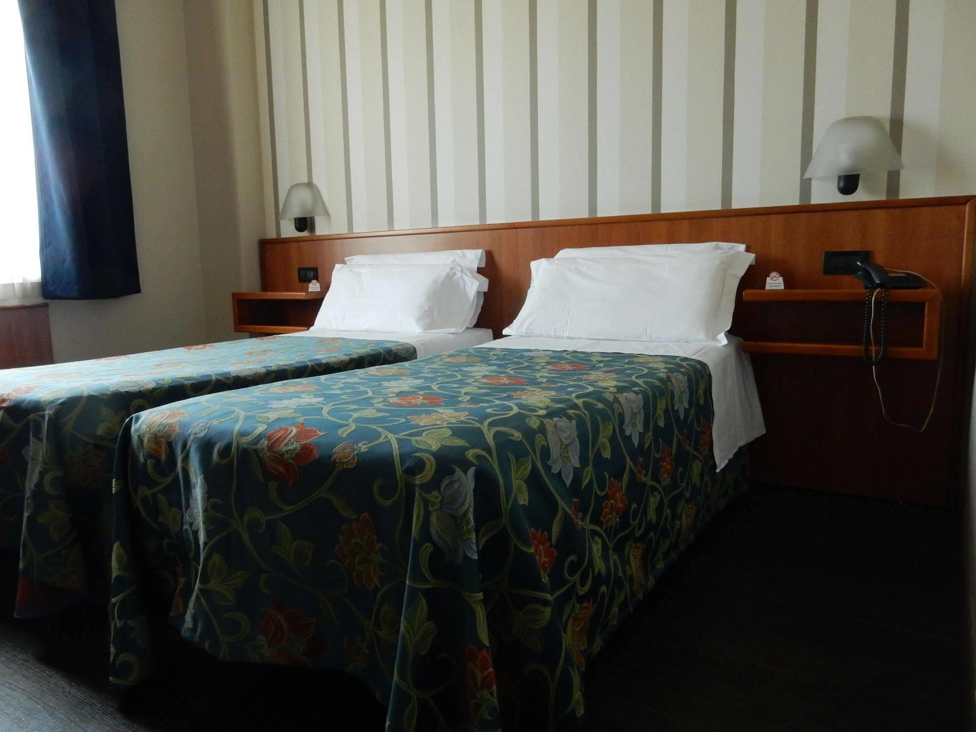 B&B Hotel Torino President Экстерьер фото